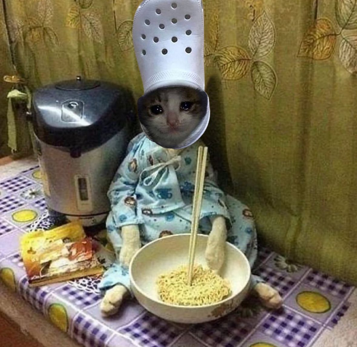 instant noodles dry but i always warm my fur with a kettle