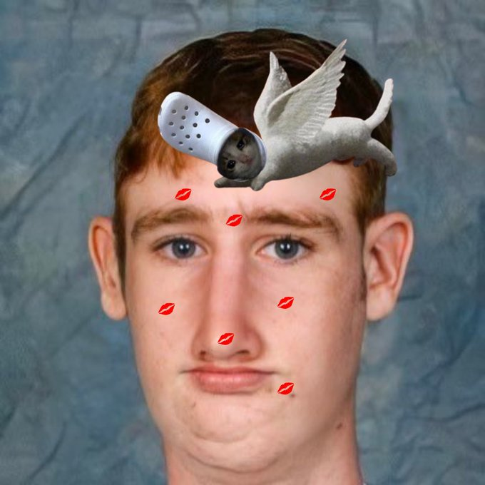 crocxgreg crocasus kiss